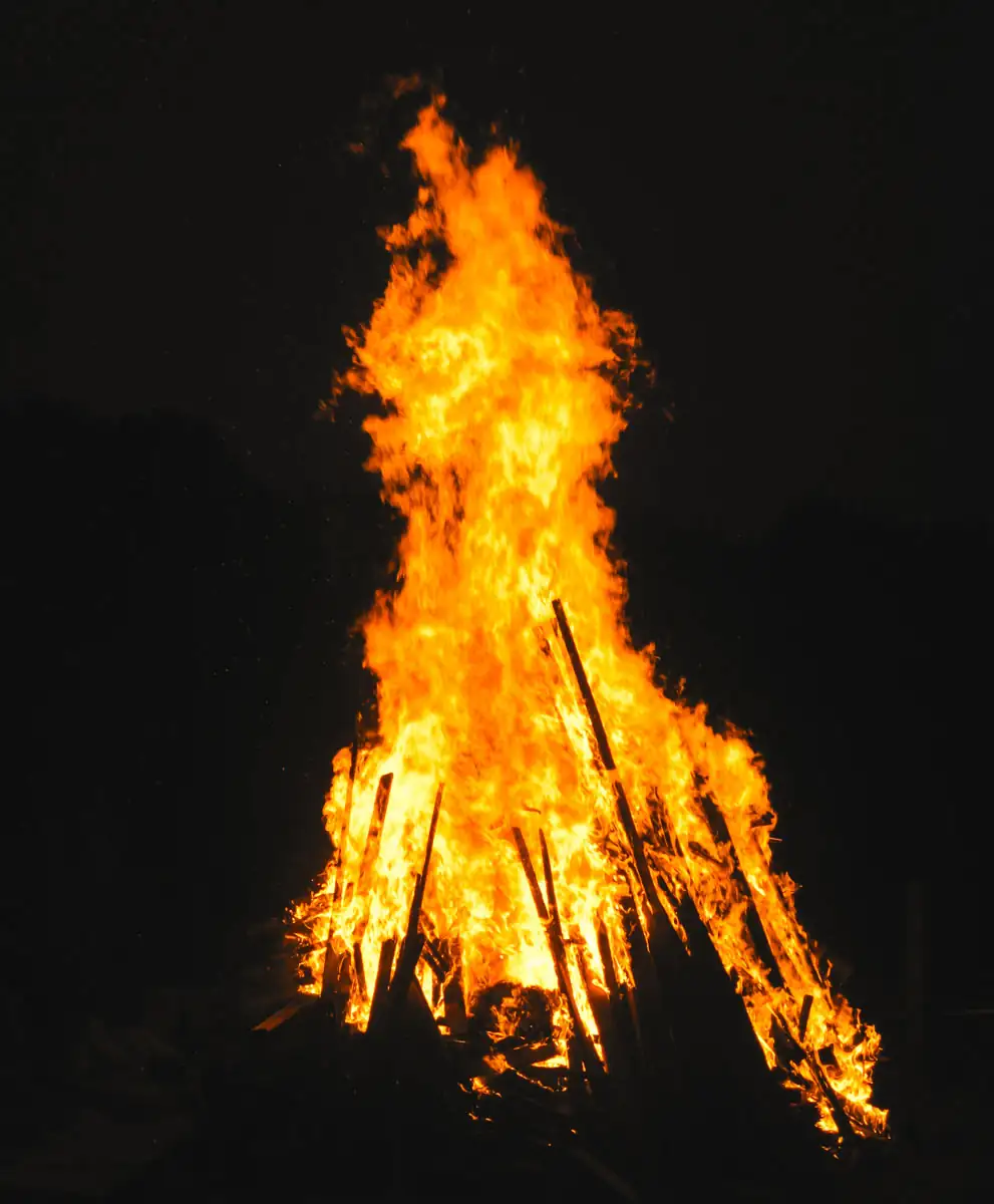 Osterfeuer in Lubmin